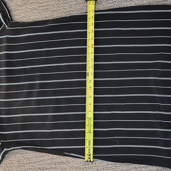 Equipment Femme Aubrey Dress Size Medium - Picture 17 of 17